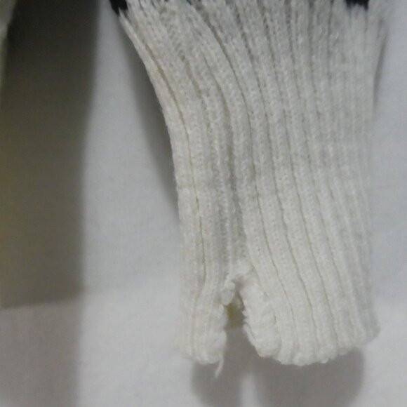 Black and White Patterned Knit Sweater | medium | Ribbed Neck, Bottom & Cuffs - Picture 15 of 15